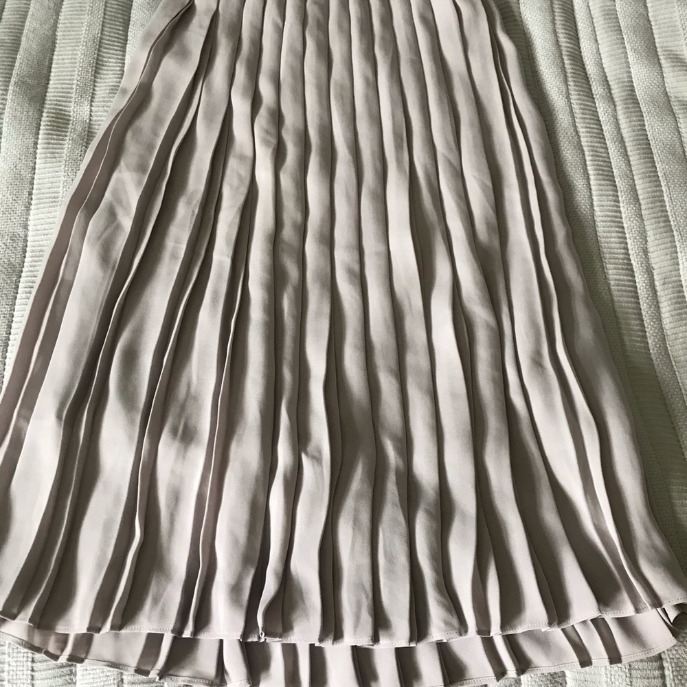 Pleated Uniqlo midi shirt - lavender